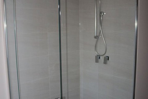 Cozy Stay At Kearsley - Kawana Tourism 7