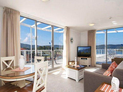 Bella Mare 2 Bedroom Ocean View Terrace Apt - Kawana Tourism 3