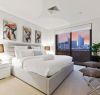 The Executive Penthouse - Kawana Tourism