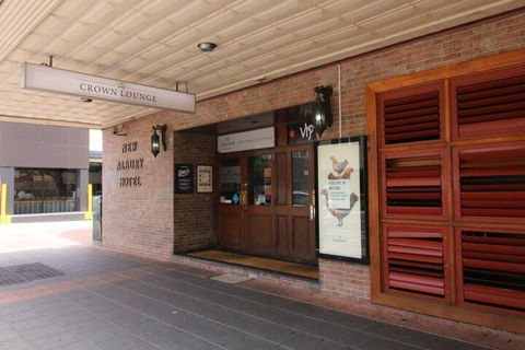 Beer Deluxe Albury - Kawana Tourism 1