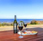 High Tide Wallaroo Beachfront Property Pet Friendly - Kawana Tourism