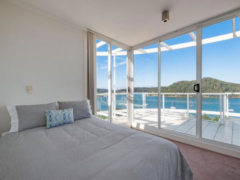 Penthouse 707 4 Bedroom Oceanview Penthouse - Kawana Tourism 2