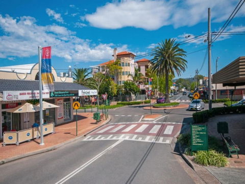 Penthouse 707 4 Bedroom Oceanview Penthouse - Kawana Tourism 1