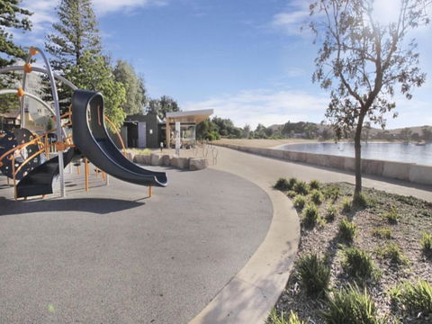 Penthouse 707 4 Bedroom Oceanview Penthouse - Kawana Tourism 6