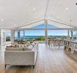 Dayz Dreamin pool gas fireplace  beachfront - Kawana Tourism