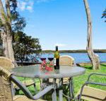 Sanctuary on the Bay fish or kayak from the yard - Kawana Tourism