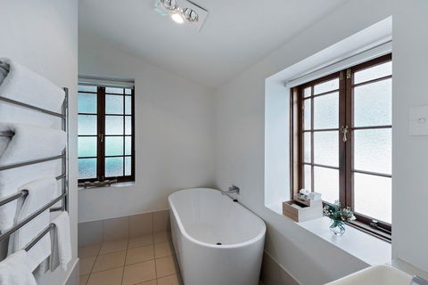 Jacobs Estate Cottage - Kawana Tourism 3