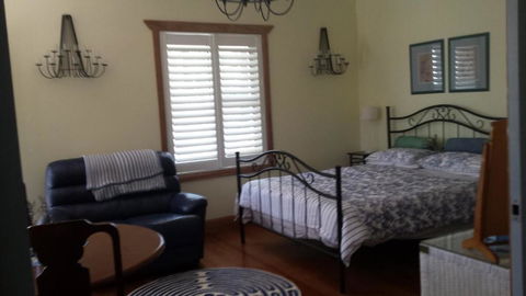 Stringybark Hills Retreat - Kawana Tourism 5