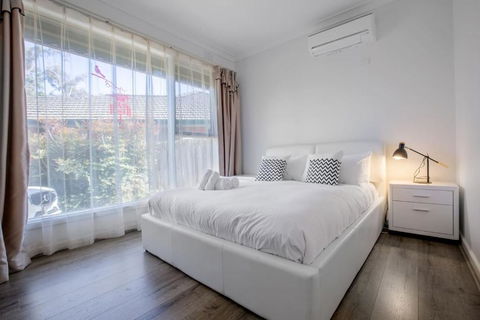 Alice Wonderland In 4 Beds House - Kawana Tourism 5