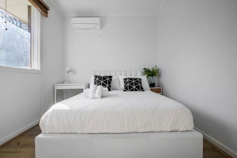 Alice Wonderland In 4 Beds House - Kawana Tourism 4