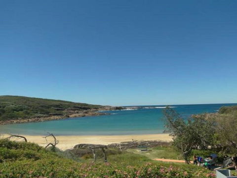 Ultimate Beach House 19a Graham Street Views Peace & Quiet - Kawana Tourism 3