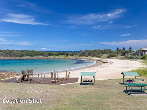 Ultimate Beach House 19a Graham Street Views Peace & Quiet - Kawana Tourism 1