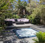 Sunset on Birubi pet friendly air con water views WIFI  outdoor spa - Kawana Tourism