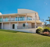Surfside at Shellys - Kawana Tourism