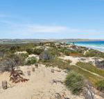 Kaseys Hide Away - Kawana Tourism