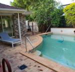 Robyns Nest Hosted Bed  Breakfast - Kawana Tourism