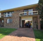 Flat 1 / 15 Dalmeny Drive - Kawana Tourism