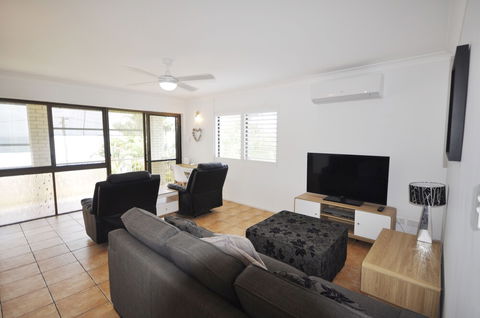 Bayviews At Bongaree - Kawana Tourism 6