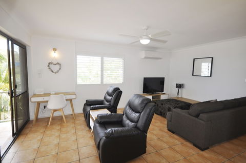 Bayviews At Bongaree - Kawana Tourism 4