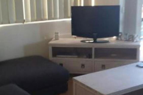Endeavour Court U6 15 Landsborough Pde - Kawana Tourism 2