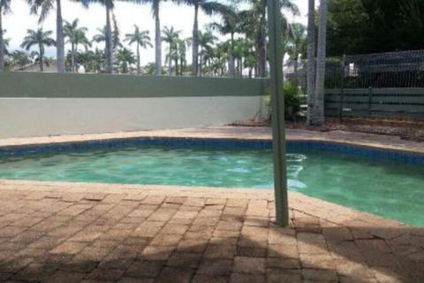 Endeavour Court U6 15 Landsborough Pde - Kawana Tourism 7