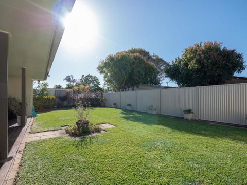 Michael Street 39 Golden Beach - Kawana Tourism 2