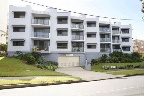 Luanda Unit 7 7a Bulcock Beach Esp Bulcock Beach - Kawana Tourism 1