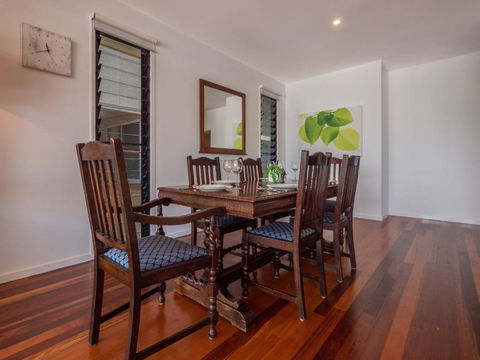 Campbell St. 11 Moffat Beach - Kawana Tourism 3