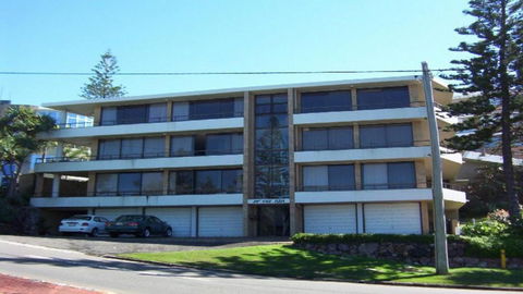 By The Sea Unit 4 13 Esplanade Kings Beach - Kawana Tourism 2