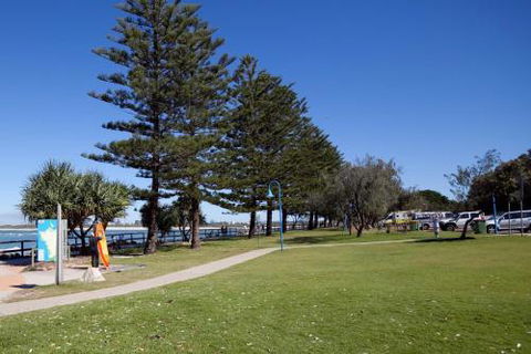 Columbia Point U6 7 Bulcock Beach Esp - Kawana Tourism 6