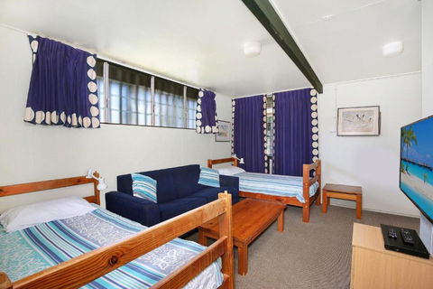 Ngungun St. 14 Dicky Beach - Kawana Tourism 2