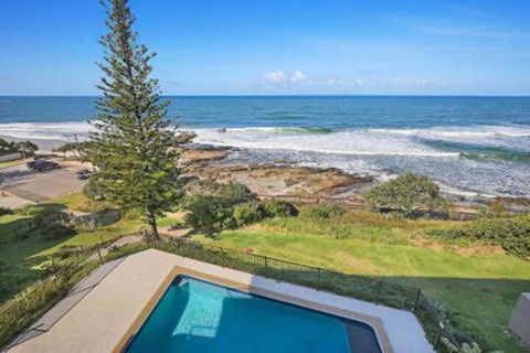 Edgecliffe Unit 7 4 Bulcock Beach Esplanade Kings Beach - Kawana Tourism 6