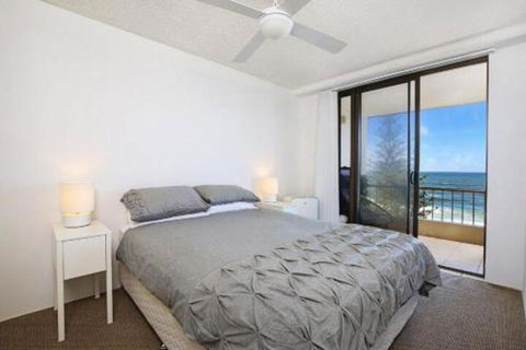 Edgecliffe Unit 7 4 Bulcock Beach Esplanade Kings Beach - Kawana Tourism 4