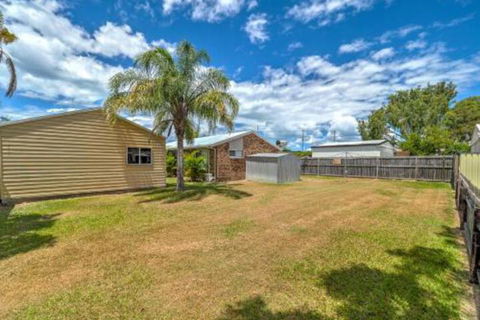 Affordable Holiday Home - Kawana Tourism 6