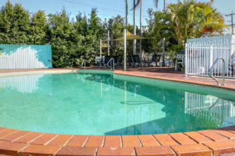Jade Waters Hervey Bay - Kawana Tourism 0