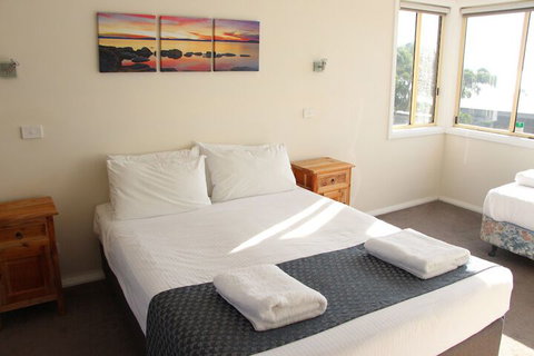 Angasi Apartment On Highcrest - Kawana Tourism 6