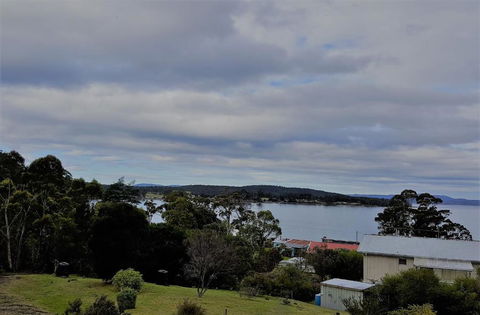 Seaview At Southport - Kawana Tourism 1
