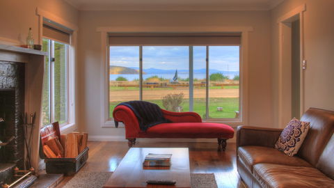 Castaway Cottage - Essentially Tas - Kawana Tourism 4