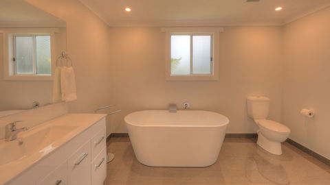 Castaway Cottage - Essentially Tas - Kawana Tourism 5