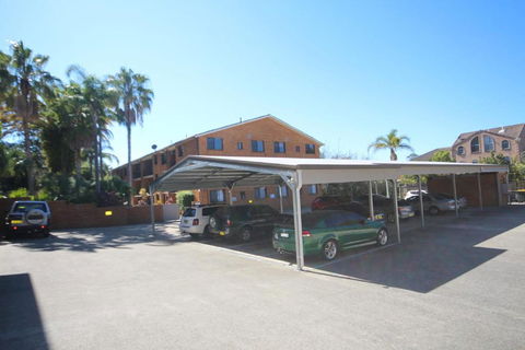 Dunes Holiday Apartments Unit 1 - Kawana Tourism 6