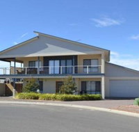 Gizmos Retreat - Kawana Tourism