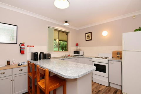 Valley Haven 3 Bedrooms Close To The Village! - Kawana Tourism 6
