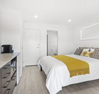 Dolphin Studio Apartment 1a Ocean Street - Kawana Tourism