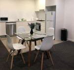 Modern Apartment in Liverpool CBD - Kawana Tourism