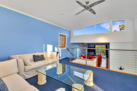 The Blue House Rye Family Entertainer - Kawana Tourism 6