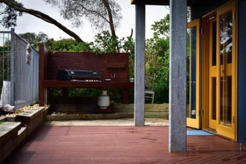 The Blue House Rye Family Entertainer - Kawana Tourism 5