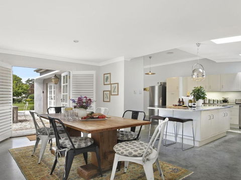 Nattai Lodge House & Cottage In Beautiful Garden - Kawana Tourism 7