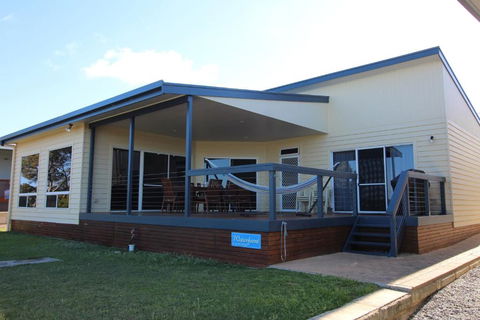 Waterfront On Osprey - Kawana Tourism 3