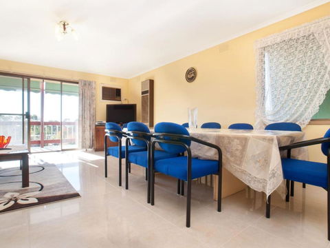 FAMILY GETAWAY DROMANA - Kawana Tourism 6