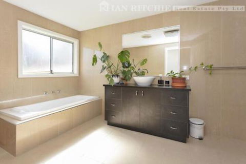 Marilyns Place: Private + Spacious + Central - Kawana Tourism 6